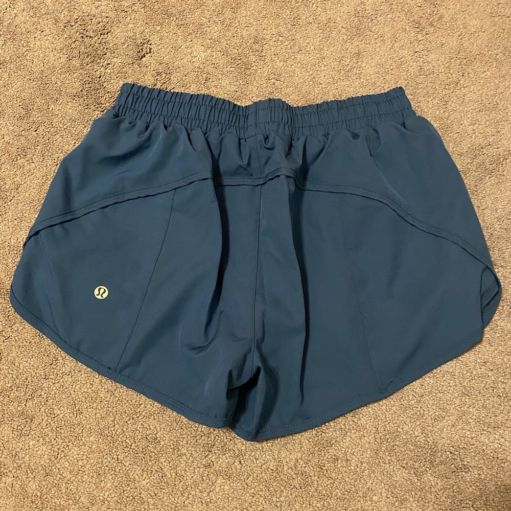 Lululemon women shorts blue